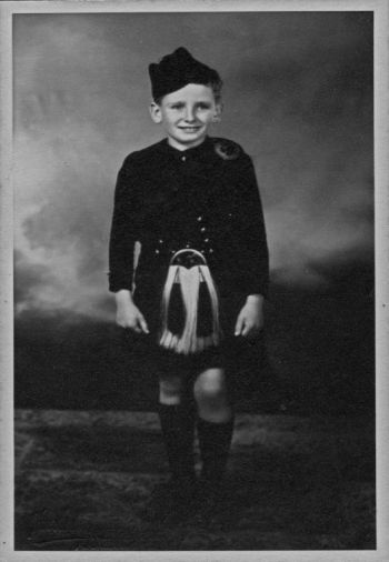 Hoe The Dodger dresses for the Palace