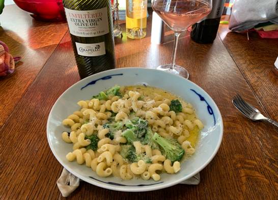 cavatappi e broccoli con acciughe