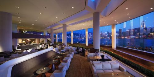 Cocktail Lounge in Regent Hotel